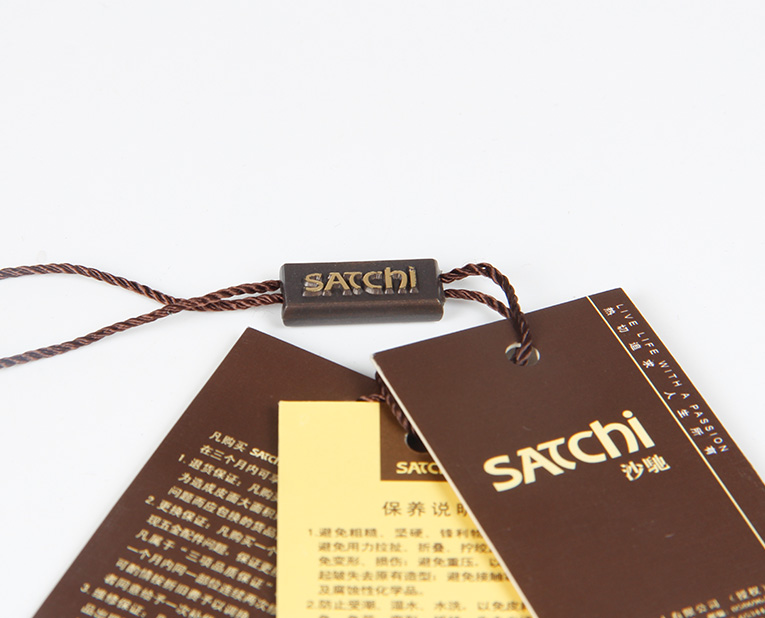 在服裝的紙牌定做過程中1個(gè)個(gè)環(huán)保新秀為何頻頻受挫？